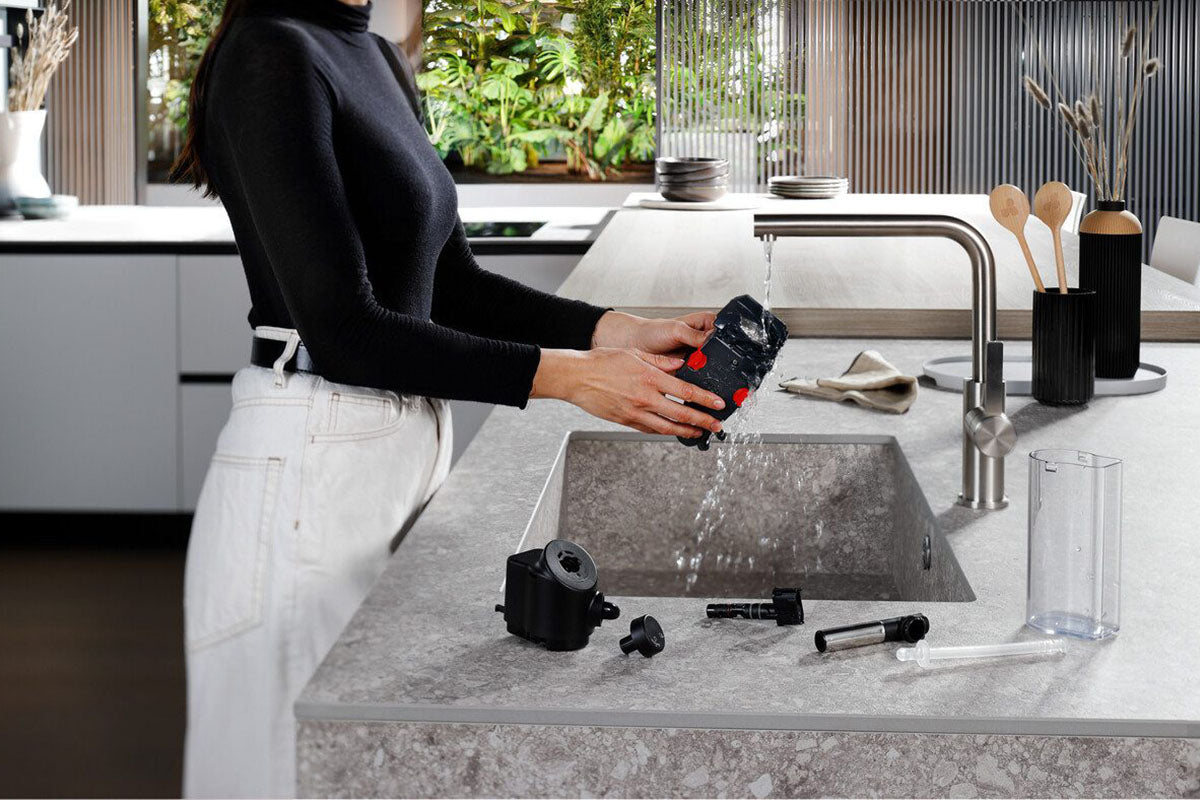 Kaffeevollautomat Magnifica Evo Next ECAM310.60.B MyLatteFunktion, 3 Benutzerprofile, LatteCrema Milchsystem, 10 Rezepte - Schwarz